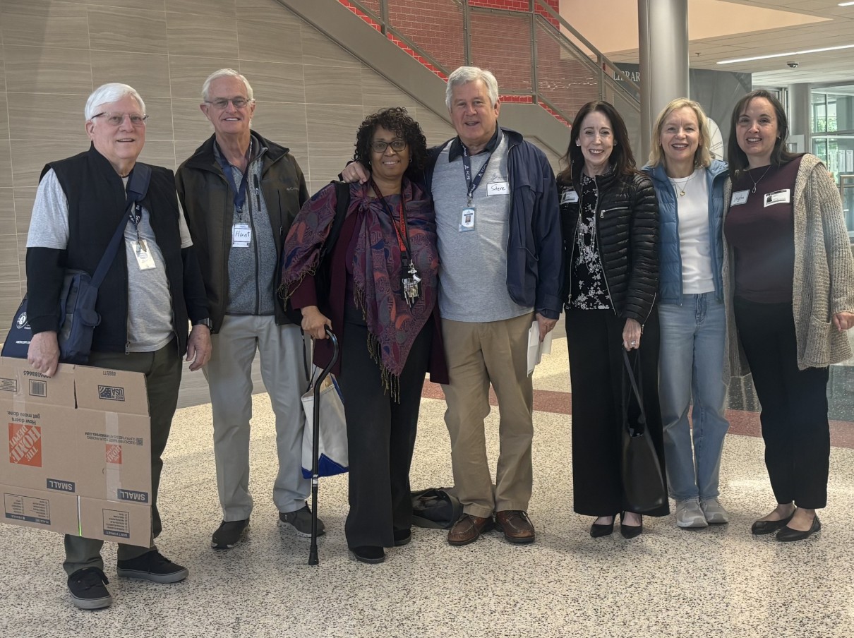 November IYF volunteering.jpg